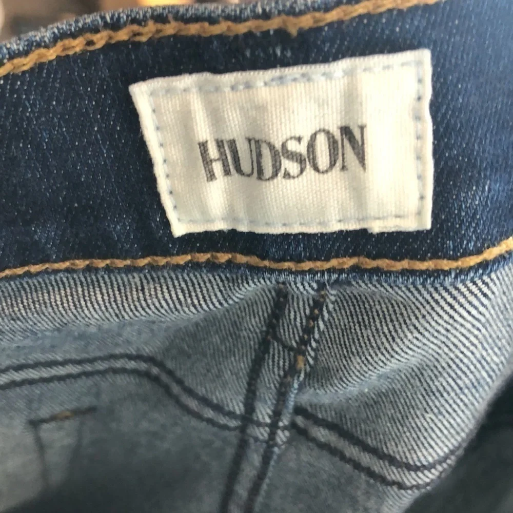 Hudson Fallon Crop Jeans in Offshore Size 28